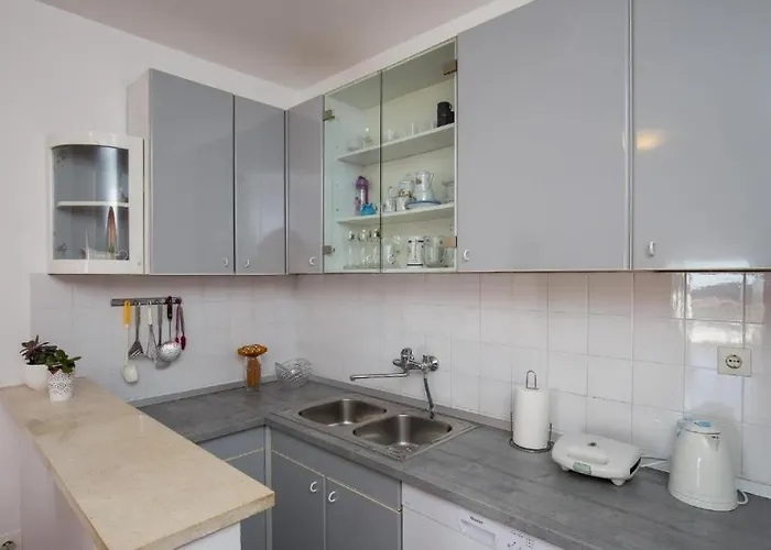 Sea View Jasna Apartment *