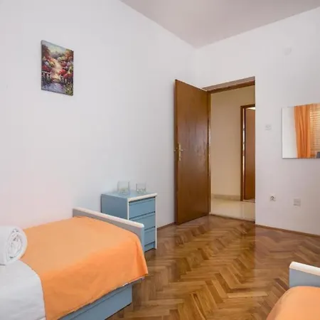 Sea View Jasna Apartman *